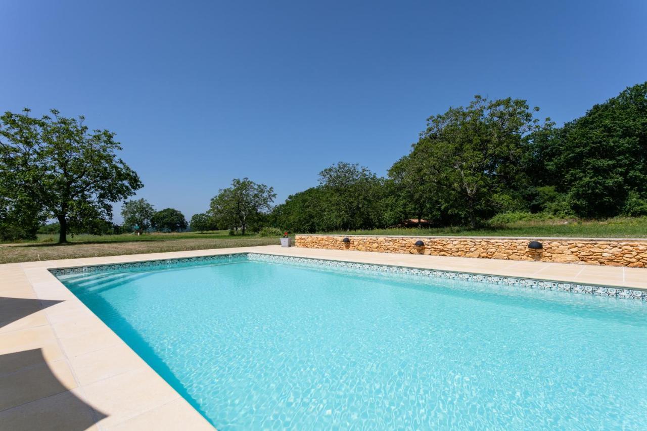 Luxury 3 Bed Home With Heated Swimming Pool Air Con And Boules Pitch Salignac-Eyvigues Exterior photo